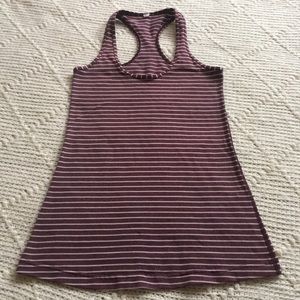 Lululemon maroon racerback workout stretch tank